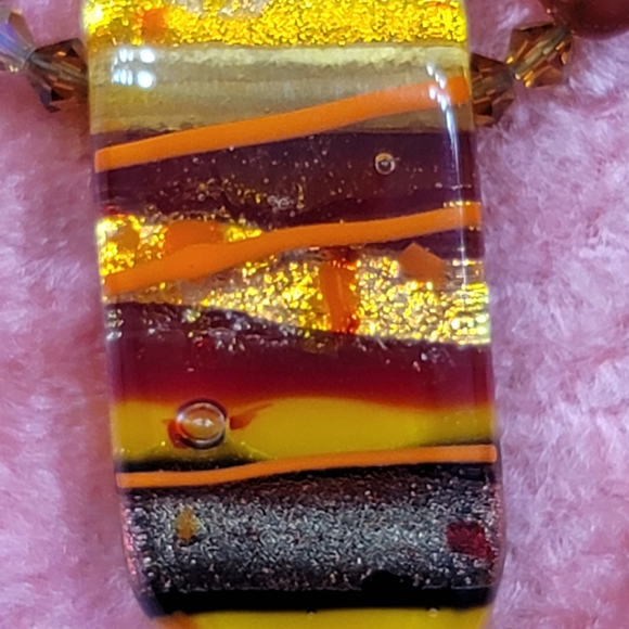 Signed Art Glass Pendant With Carnelian / Necklace /  Artisan-made / Vintage - Picture 9 of 10